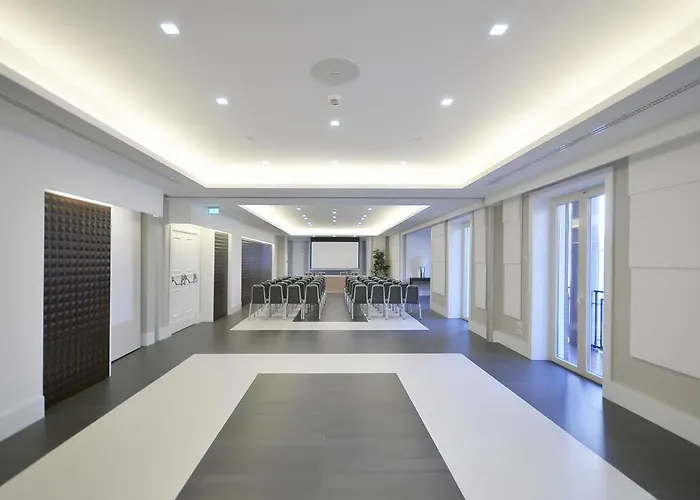 מלון Grand Oriente 4*