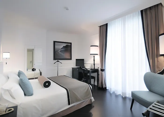 Grand Oriente מלון נאפולי