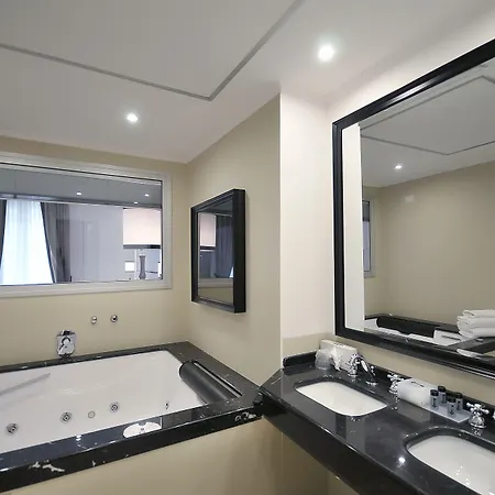 Grand Oriente 4*