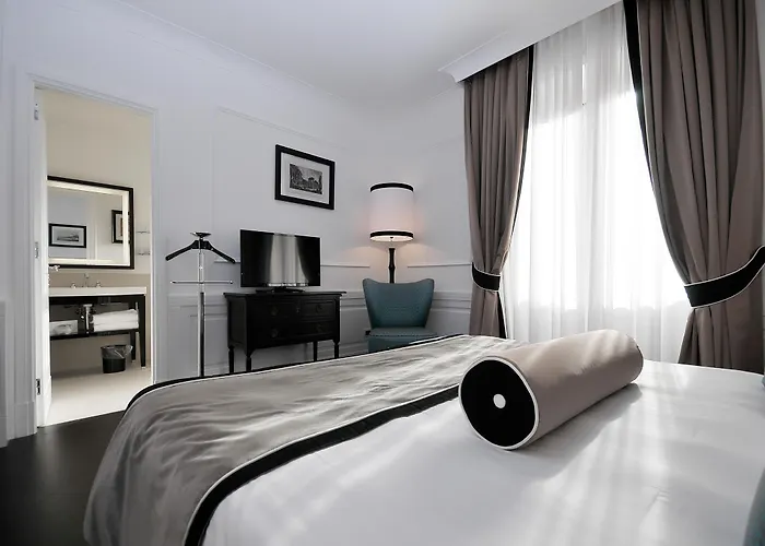 Grand Oriente 4* Νάπολη