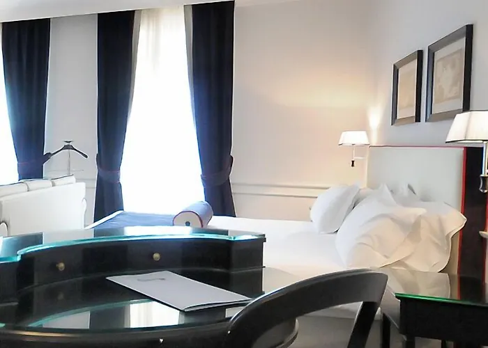 מלון Grand Oriente 4*