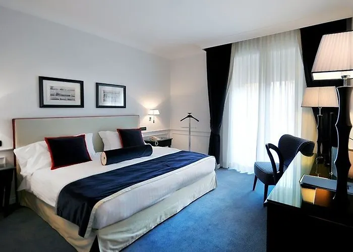 מלון Grand Oriente 4*